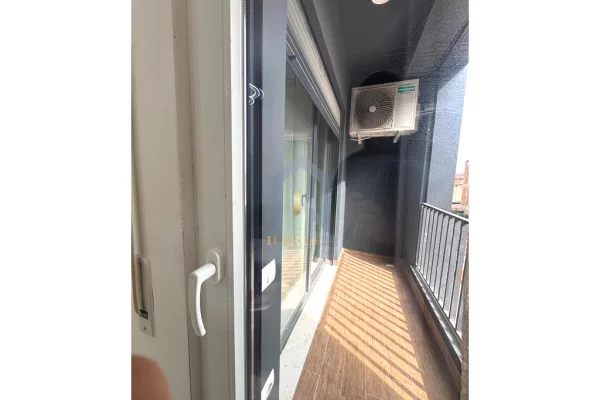 Shtepi me qera Apartament ne Tirane, 2+1, Mobilimi E mobiluar, Pagesa 700  Euro.