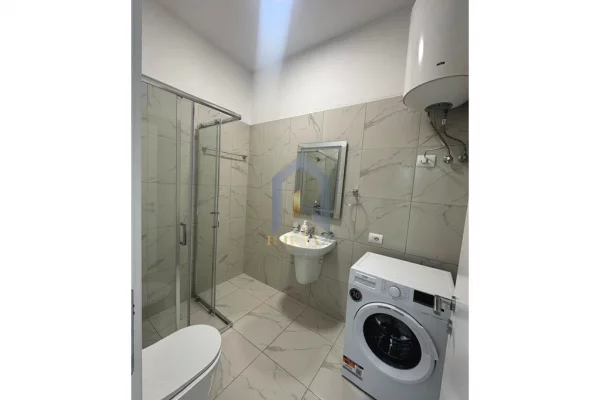 Shtepi me qera Apartament ne Tirane, 2+1, Mobilimi E mobiluar, Pagesa 700  Euro.