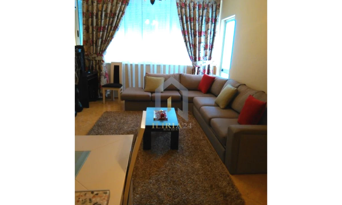 Shtepi ne shitje Apartament ne Tirane, 1+1, Mobilimi E mobiluar, Pagesa 135,000  Euro.