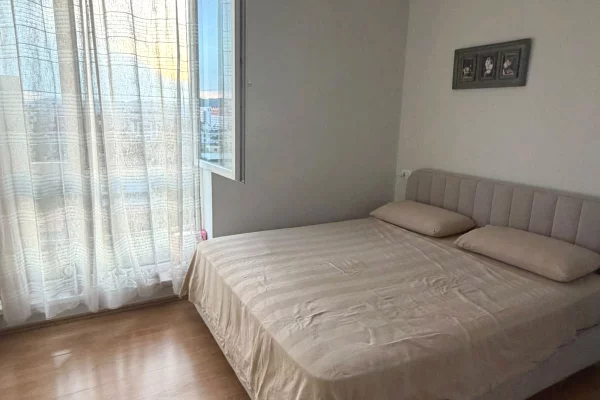 Shtepi me qera Apartament ne Tirane, 2+1, Mobilimi E mobiluar, Pagesa 900  Euro.