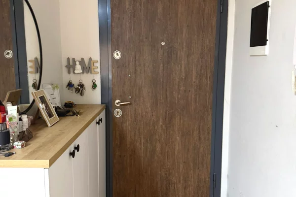 Shtepi me qera Apartament ne Tirane, 2+1, Mobilimi E mobiluar, Pagesa 900  Euro.