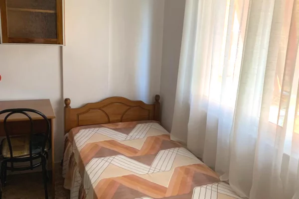 Shtepi me qera Apartament ne Tirane, 1+1, Mobilimi E mobiluar, Pagesa 420  Euro.