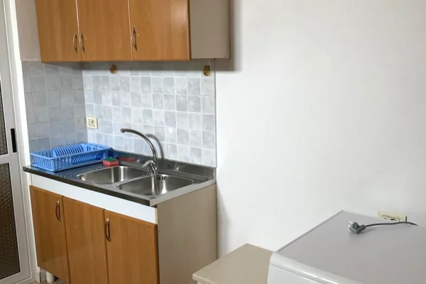 apartament 1+1 per qira tek Stadiumi Dinamo 