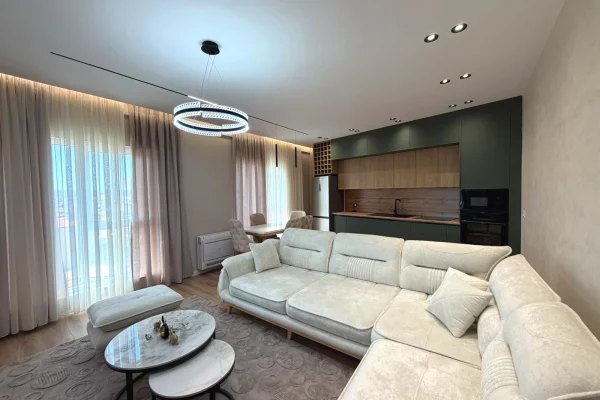 Shtepi ne shitje Apartament ne Tirane, 2+1, Mobilimi E mobiluar, Pagesa 240,000  Euro.