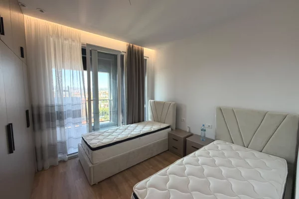 Shtepi ne shitje Apartament ne Tirane, 2+1, Mobilimi E mobiluar, Pagesa 240,000  Euro.
