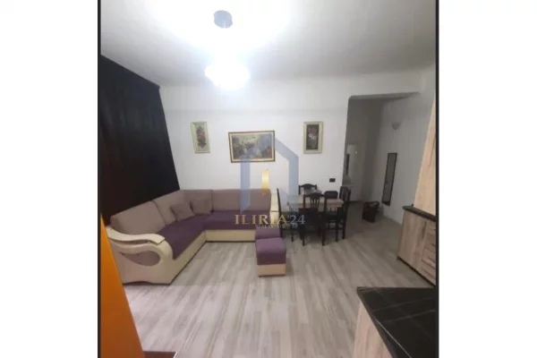 Shtepi ne shitje Apartament ne Tirane, 2+1, Mobilimi E mobiluar, Pagesa 105,000  Euro.