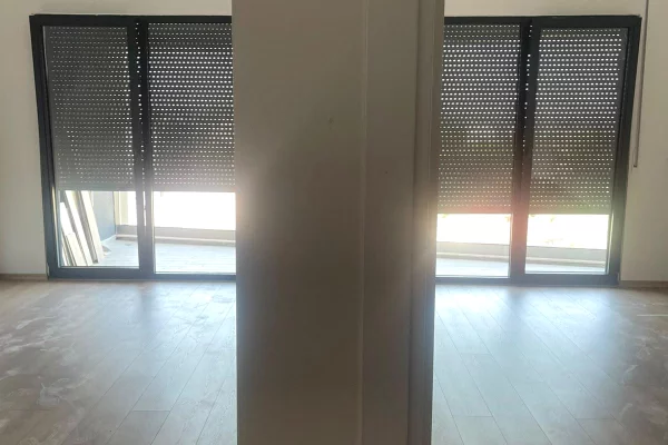 Shtepi me qera Apartament ne Tirane, 1+1, Mobilimi Bosh, pa mobiluar, Pagesa 450  Euro.