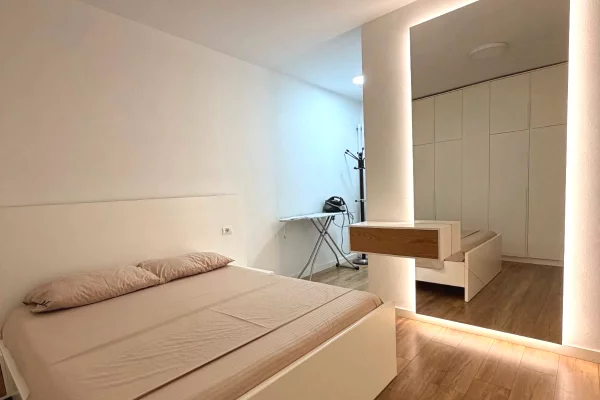 Shtepi me qera Apartament ne Tirane, 2+1, Mobilimi E mobiluar, Pagesa 600  Euro.
