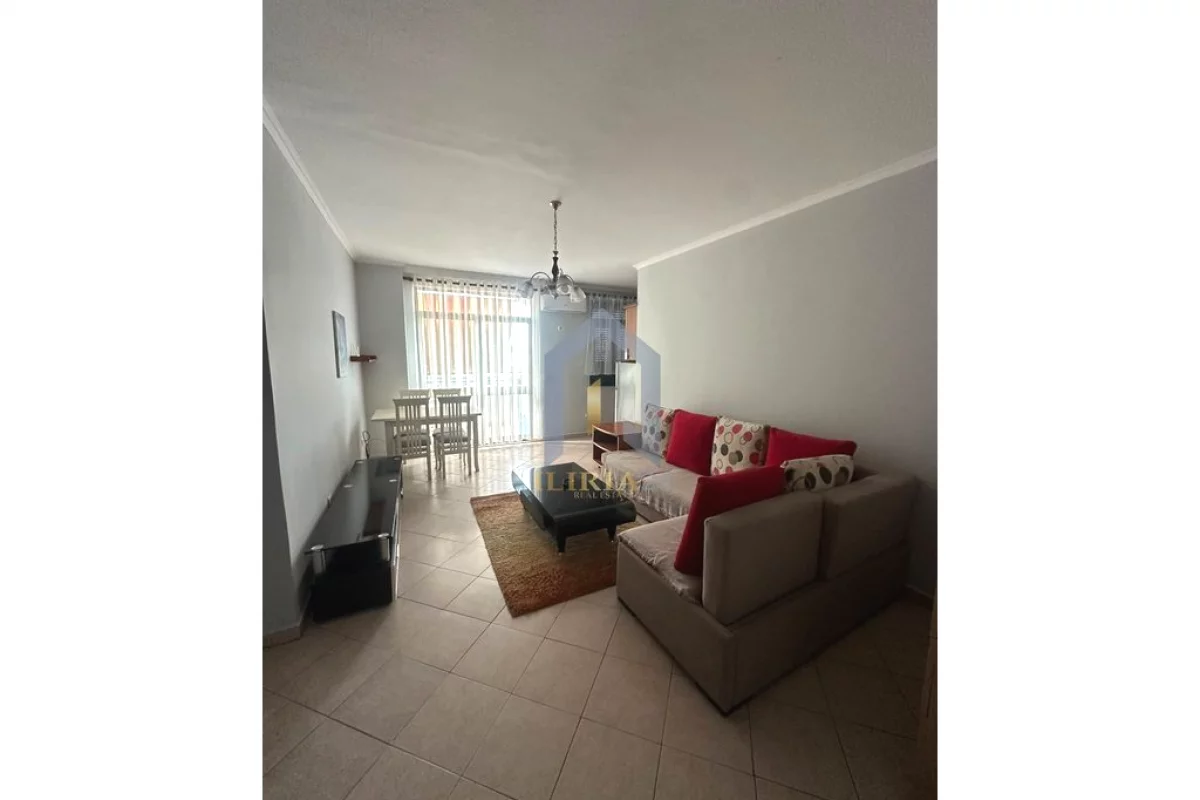 Shtepi me qera Apartament ne Tirane, 1+1, Mobilimi E mobiluar, Pagesa 570  Euro.
