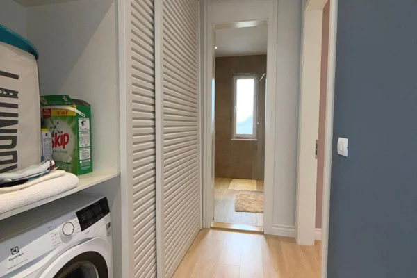 Shtepi ne shitje Apartament ne Durres, 2+1, Mobilimi E mobiluar, Pagesa 480,000  Euro.