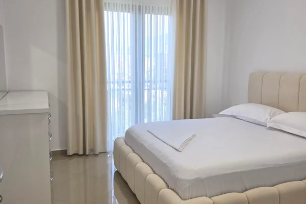 Shtepi me qera Apartament ne Tirane, 1+1, Mobilimi E mobiluar, Pagesa 600  Euro.
