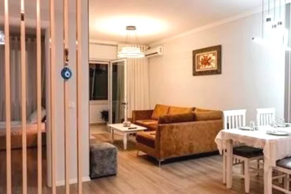 Shtepi me qera Apartament ne Tirane, 2+1, Mobilimi E mobiluar, Pagesa 1,200  Euro.