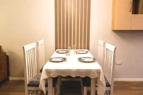 Shtepi me qera Apartament ne Tirane, 2+1, Mobilimi E mobiluar, Pagesa 1,200  Euro.