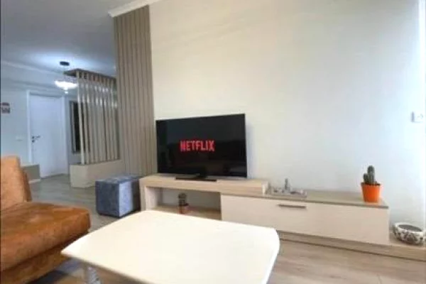 Shtepi me qera Apartament ne Tirane, 2+1, Mobilimi E mobiluar, Pagesa 1,200  Euro.
