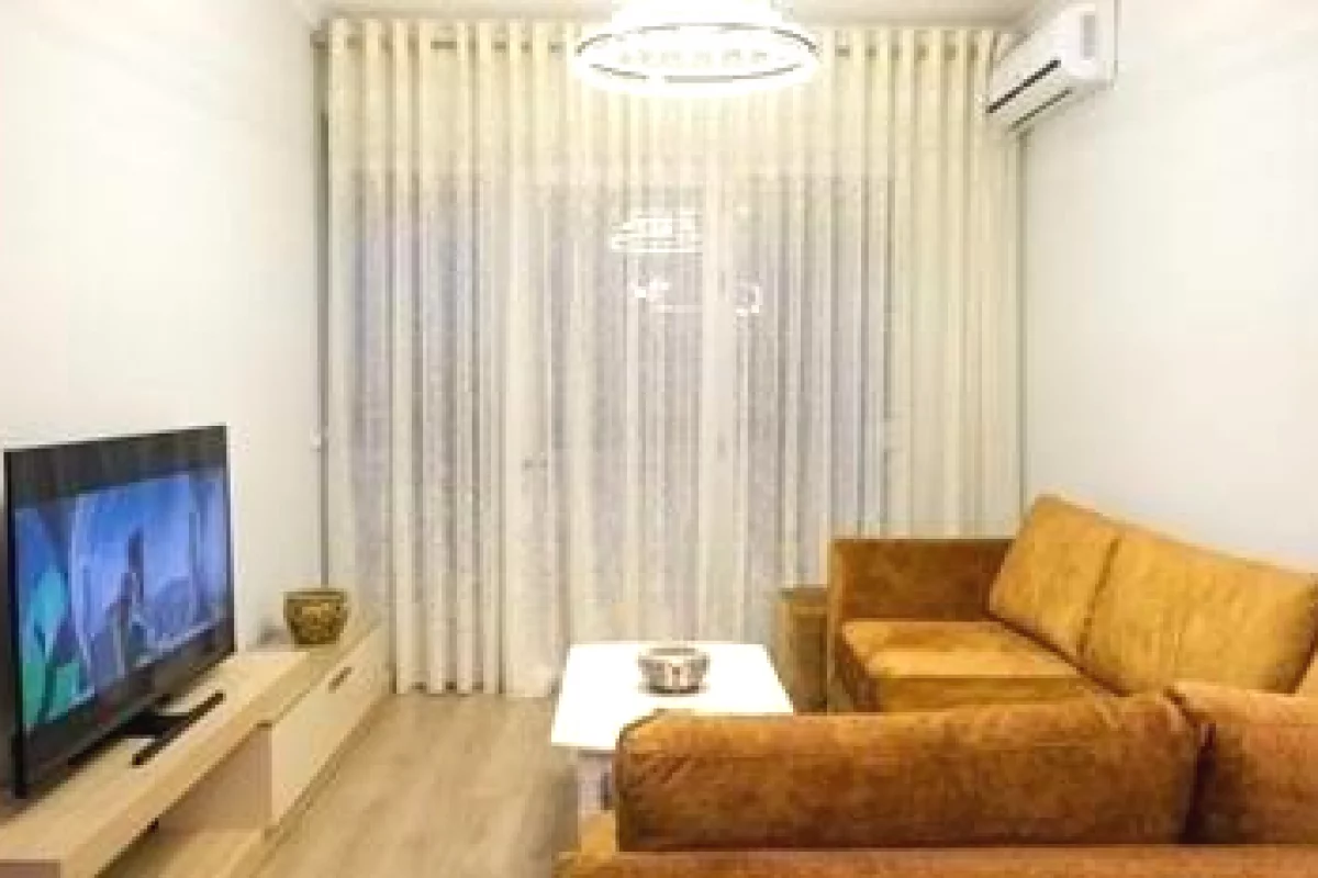 Shtepi me qera Apartament ne Tirane, 2+1, Mobilimi E mobiluar, Pagesa 1,200  Euro.
