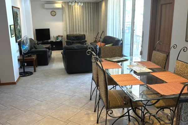 Shtepi ne shitje Apartament ne Tirane, 2+1, Mobilimi E mobiluar, Pagesa 340,000  Euro.
