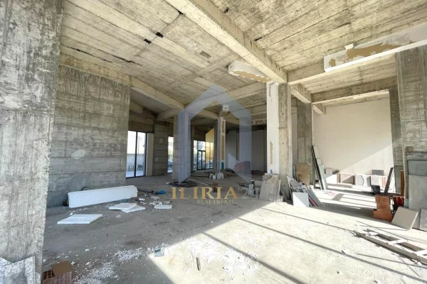 Ambient biznesi per shitje ne “Astir”