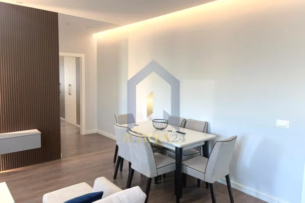 Shtepi ne shitje Apartament ne Tirane, 2+1, Mobilimi E mobiluar, Pagesa 272,949  Euro.
