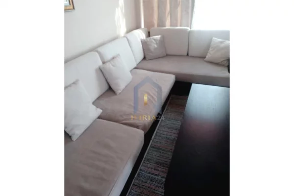 Shtepi ne shitje Apartament ne Tirane, 2+1, Mobilimi E mobiluar, Pagesa 226,000  Euro.