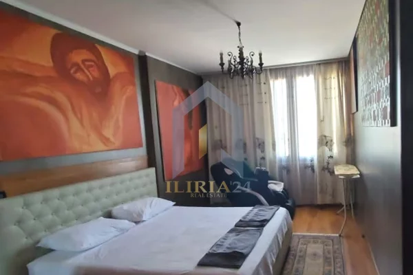Apartament 2+1 me qira tek "Shallvaret" Bllok