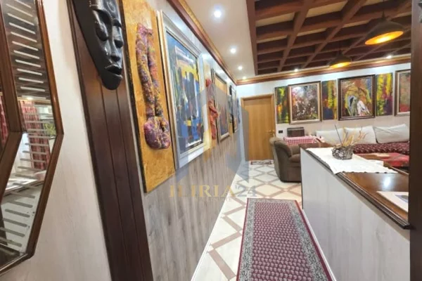 Shtepi me qera Apartament ne Tirane, 2+1, Mobilimi E mobiluar, Pagesa 900  Euro.