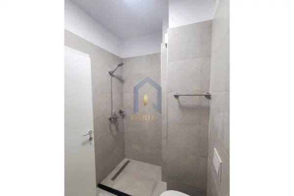 Shtepi me qera Apartament ne Tirane, 2+1, Mobilimi E mobiluar, Pagesa 1,300  Euro.