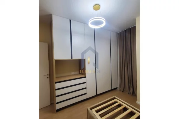 Shtepi me qera Apartament ne Tirane, 2+1, Mobilimi E mobiluar, Pagesa 1,300  Euro.