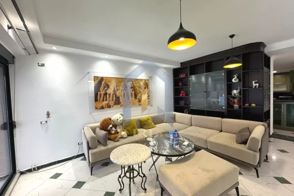 Shtepi me qera Apartament ne Tirane, 3+1, Mobilimi E mobiluar, Pagesa 1,500  Euro.