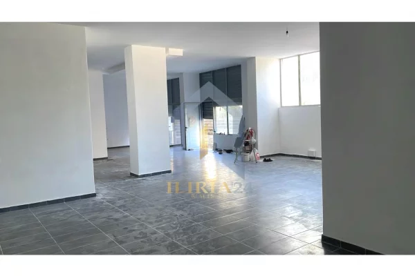 Shtepi me qera Apartament ne Tirane, 2+1, Mobilimi Bosh, pa mobiluar, Pagesa 1,000  Euro.