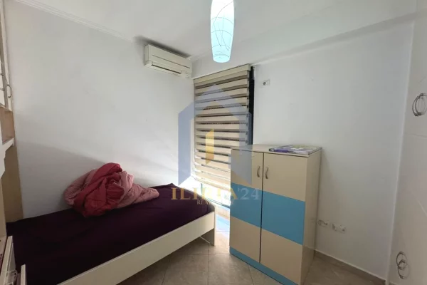 Shtepi ne shitje Apartament ne Tirane, 3+1, Mobilimi E mobiluar, Pagesa 664,000  Euro.