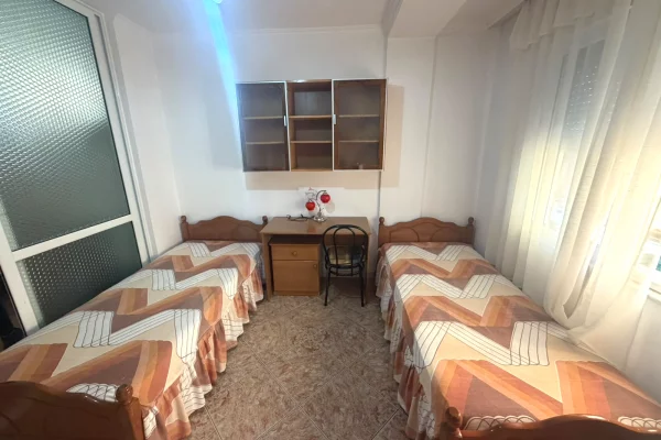 Shtepi me qera Apartament ne Tirane, 1+1, Mobilimi E mobiluar, Pagesa 420  Euro.