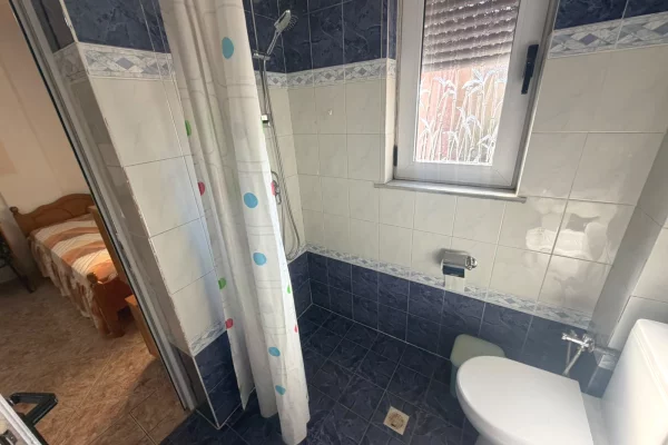 Shtepi me qera Apartament ne Tirane, 1+1, Mobilimi E mobiluar, Pagesa 420  Euro.