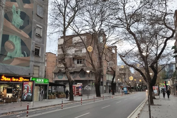 Shitet apartament 3+1+2 tek "Myslym Shyri"