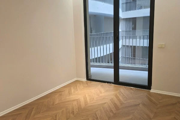 Shtepi me qera Apartament ne Tirane, 2+1, Mobilimi Bosh, pa mobiluar, Pagesa 1,000  Euro.