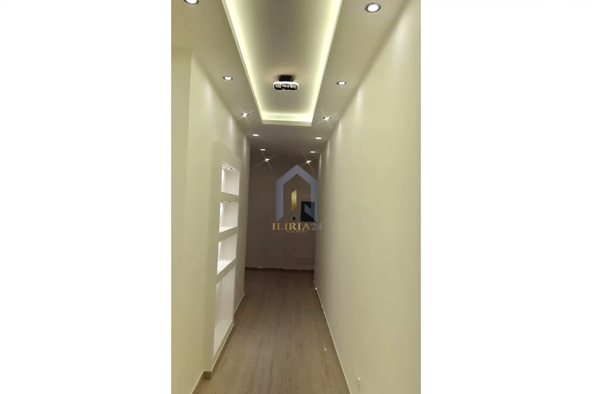 Shtepi me qera Apartament ne Tirane, 2+1, Mobilimi Bosh, pa mobiluar, Pagesa 1,400  Euro.