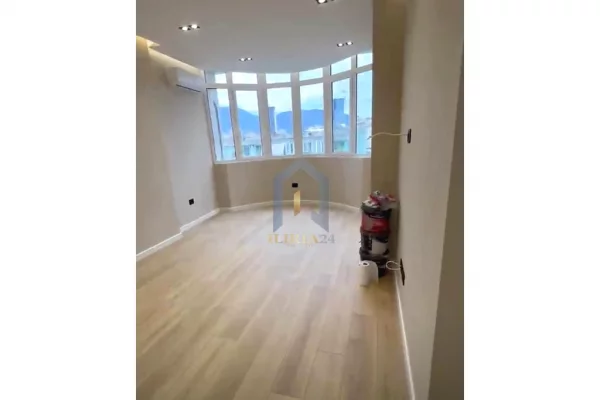 Shtepi ne shitje Apartament ne Tirane, 1+1, Mobilimi Bosh, pa mobiluar, Pagesa 150,000  Euro.