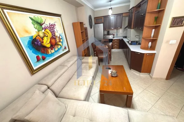 Shtepi me qera Apartament ne Tirane, 2+1, Mobilimi E mobiluar, Pagesa 580  Leke.