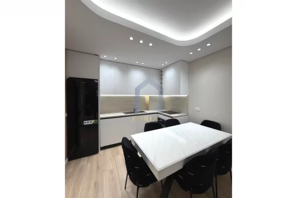Shes apartament ne Astir 2+1+2