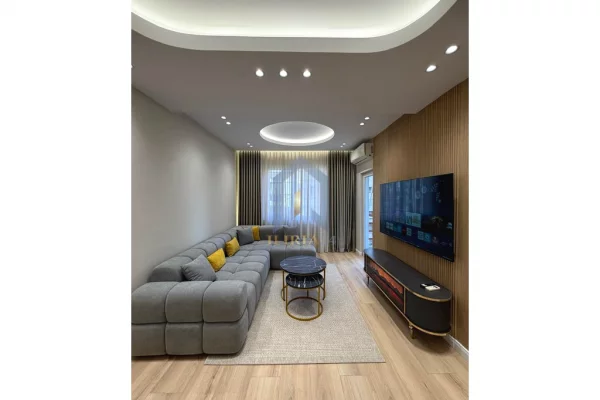 Shtepi ne shitje Apartament ne Tirane, 2+1, Mobilimi E mobiluar, Pagesa 18,000,000  Leke.