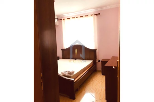 Shtepi ne shitje Apartament ne Tirane, 2+1, Mobilimi E mobiluar, Pagesa 140,000  Euro.