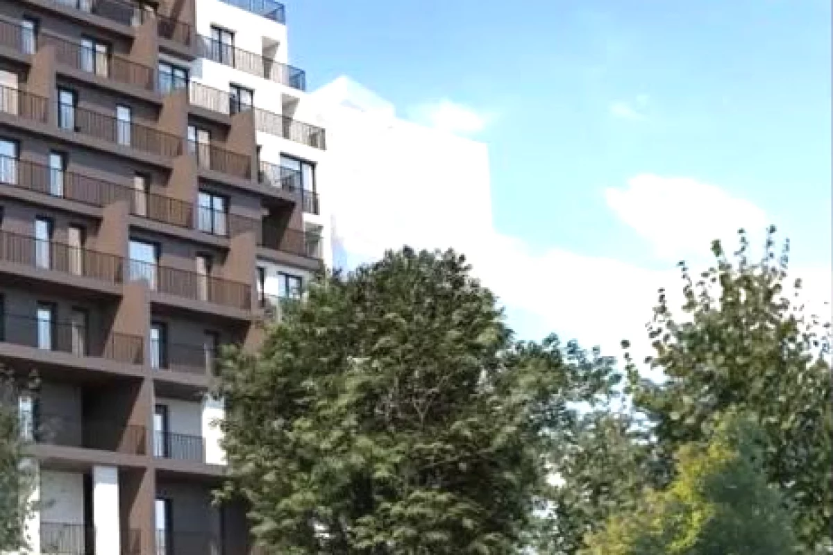 Shtepi ne shitje Apartament ne Tirane, 2+1, Mobilimi Bosh, pa mobiluar, Pagesa 96,560  Euro.