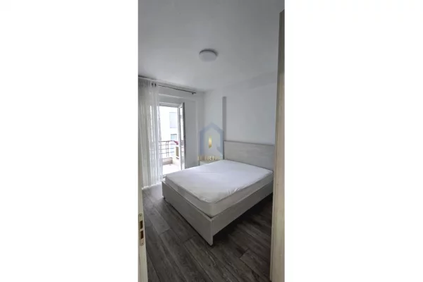 Shtepi me qera Apartament ne Tirane, 2+1, Mobilimi E mobiluar, Pagesa 60,000  Leke.