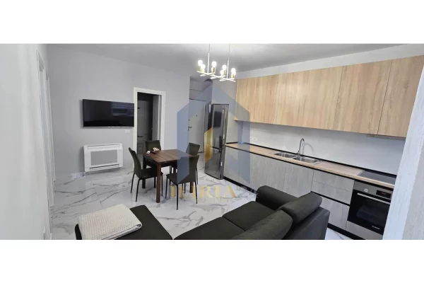 Shtepi me qera Apartament ne Tirane, 2+1, Mobilimi E mobiluar, Pagesa 60,000  Leke.