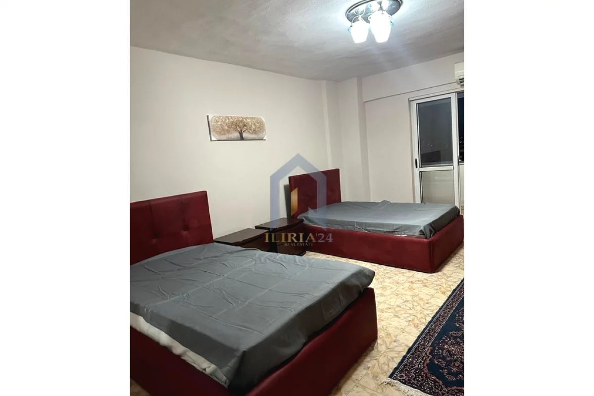 Shtepi me qera Apartament ne Tirane, 2+1, Mobilimi E mobiluar, Pagesa 800  Leke.