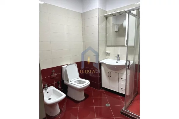 Shtepi me qera Apartament ne Tirane, 2+1, Mobilimi E mobiluar, Pagesa 800  Leke.