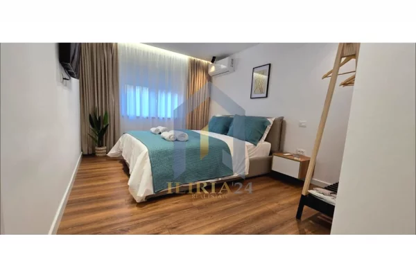 Shtepi ne shitje Apartament ne Tirane, 2+1, Mobilimi E mobiluar, Pagesa 277,000  Leke.