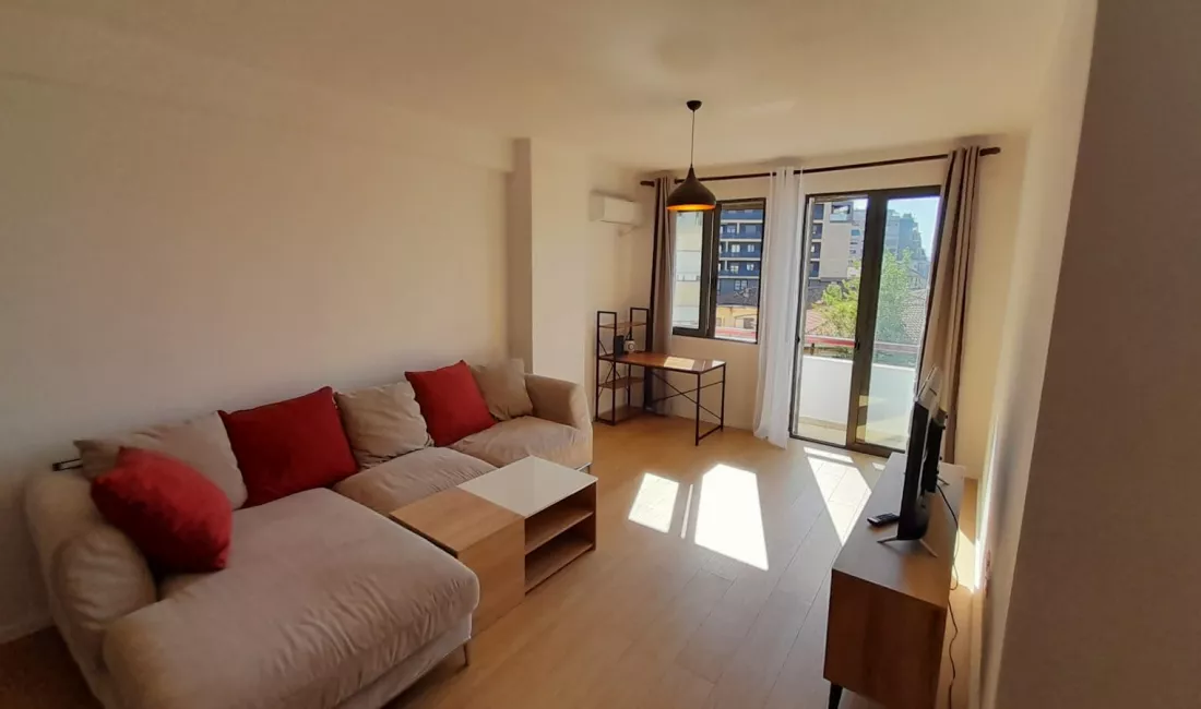 Shtepi me qera Apartament ne Tirane, 1+1, Mobilimi E mobiluar, Pagesa 59,000  Leke.
