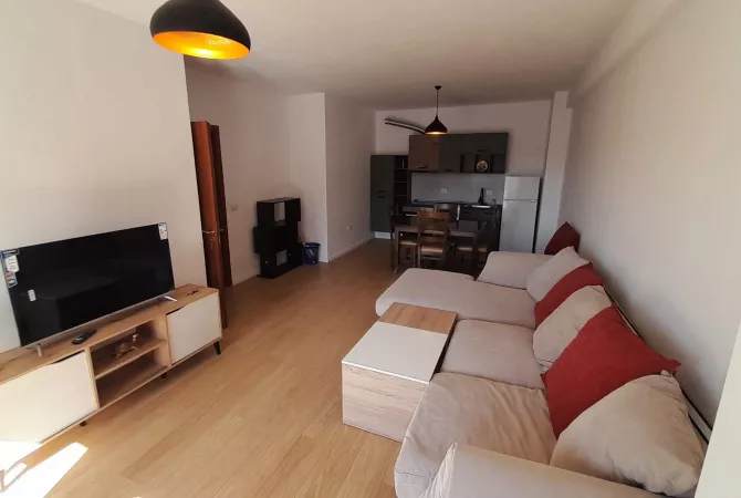 Shtepi me qera Apartament ne Tirane, 1+1, Mobilimi E mobiluar, Pagesa 59,000  Leke.