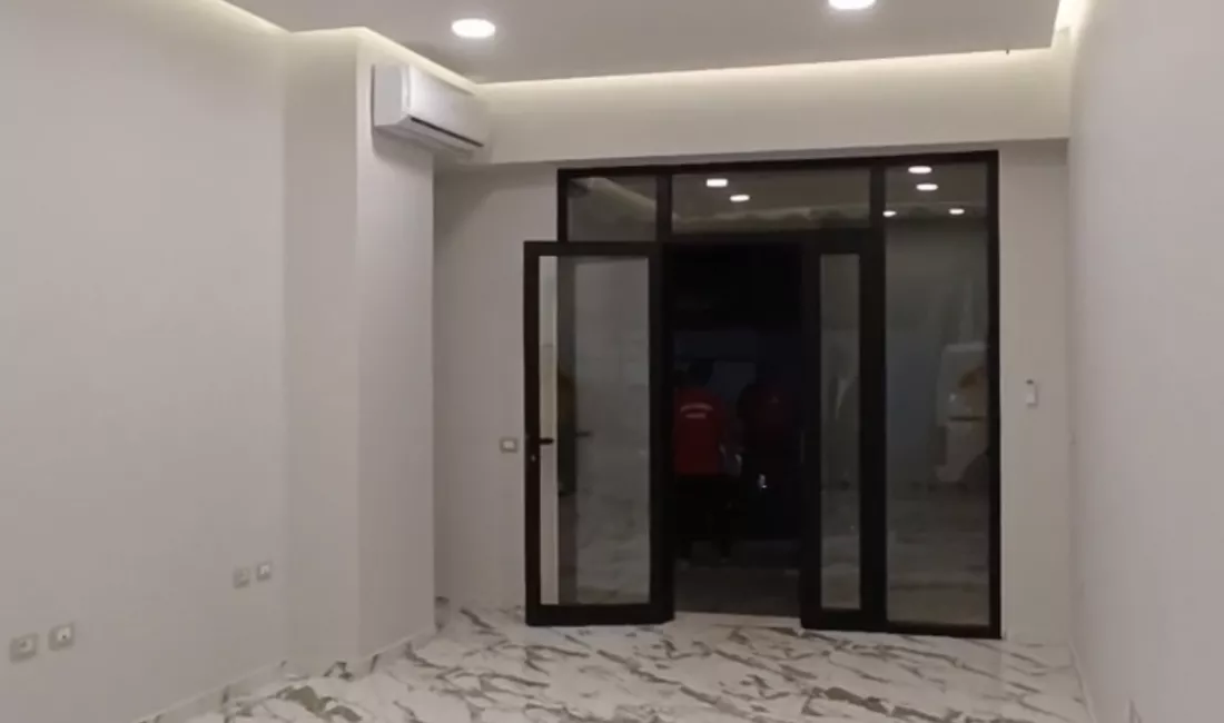 Dyqan me qera tek prokuroria e pergjithsme (50,000 leke) 