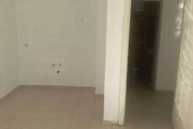 Shtepi ne shitje Apartament ne Tirane, 2+1, Mobilimi Bosh, pa mobiluar, Pagesa 87,000  Euro.